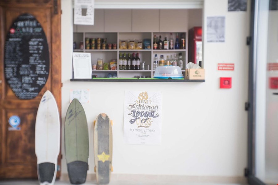 Hotel Ericeira Portugal nomad remote 51c61c02-1eb0-4f5c-b54f-19bc26233b79_NS- Aktion Ericeira bar.jpg